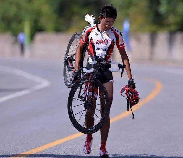 争霸场地!球队为了荣誉而奋力拼杀 争霸场地!球队为了荣誉而奋力拼杀