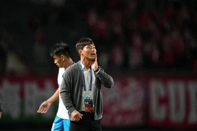 河南队在对阵江苏队的比赛中遭遇惨败的简单介绍