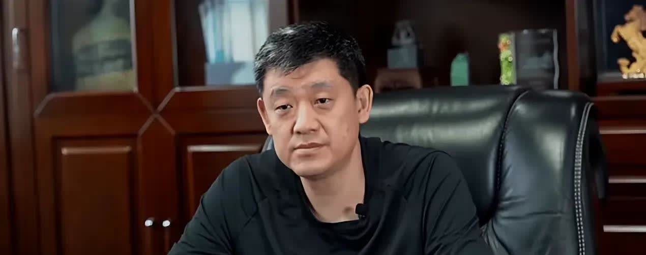 包含错失良机，冠军热门球队遗憾落败的词条