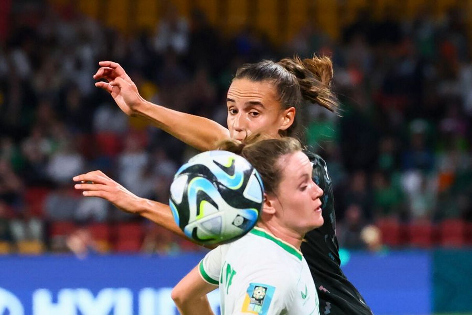 包含尼日利亚女足在比赛中遭逆转的词条