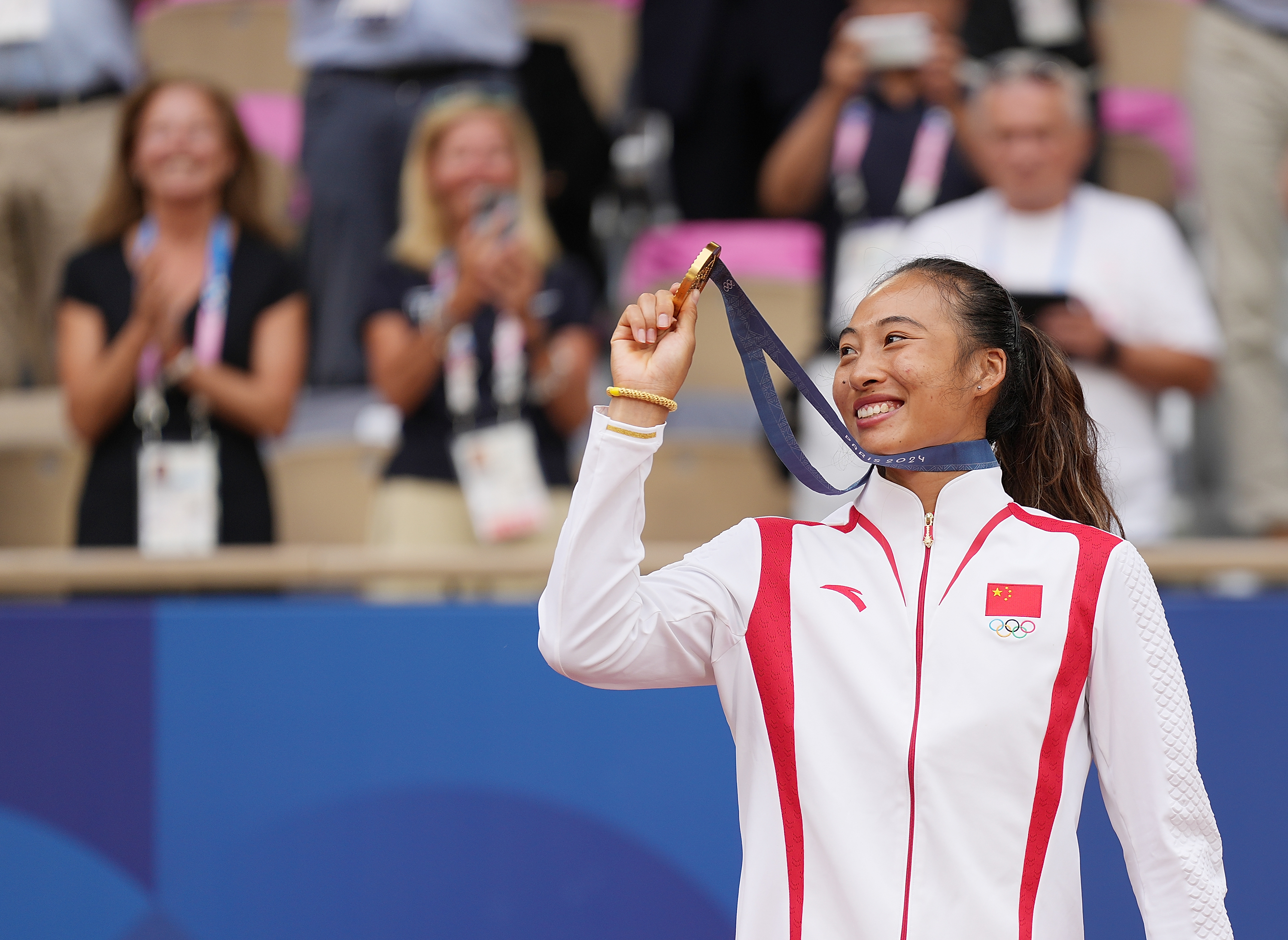 中国运动员突破纪录,圆梦奥运金牌 中国运动员突破纪录,圆梦奥运金牌