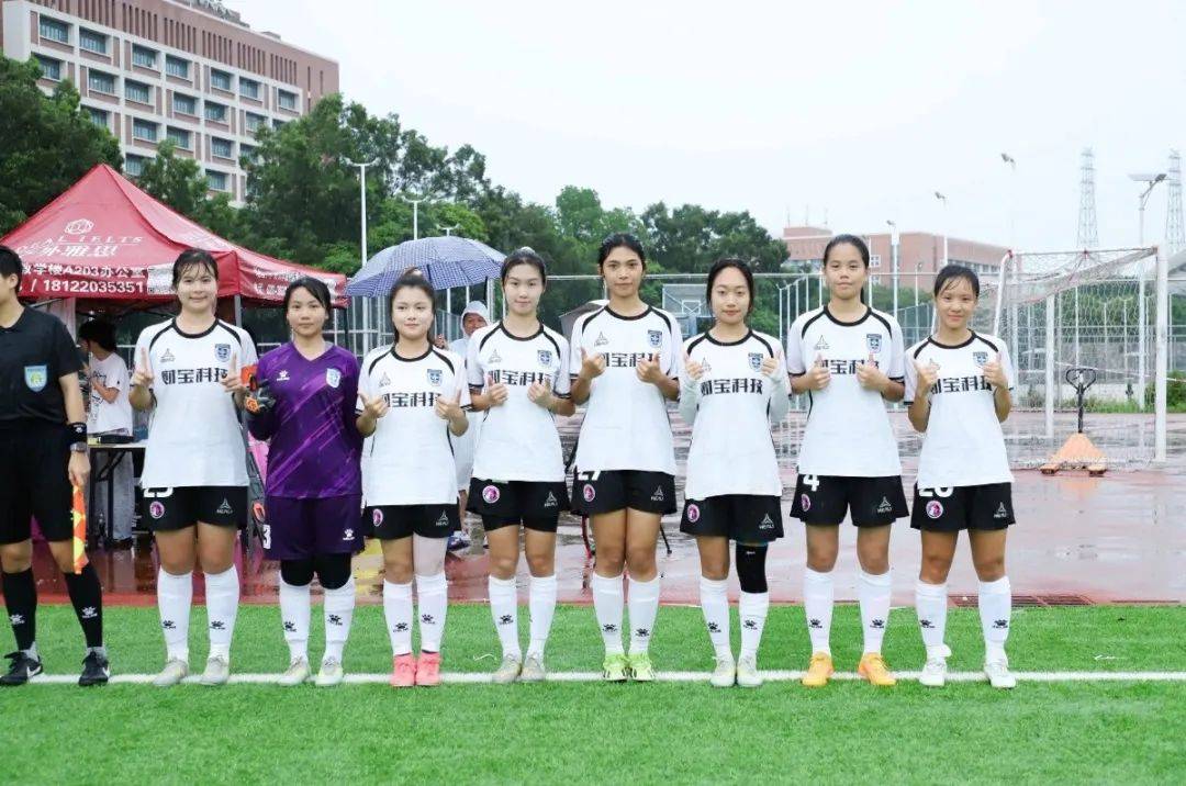 全国女足锦标赛:广东队勇夺冠军 全国女足锦标赛:广东队勇夺冠军