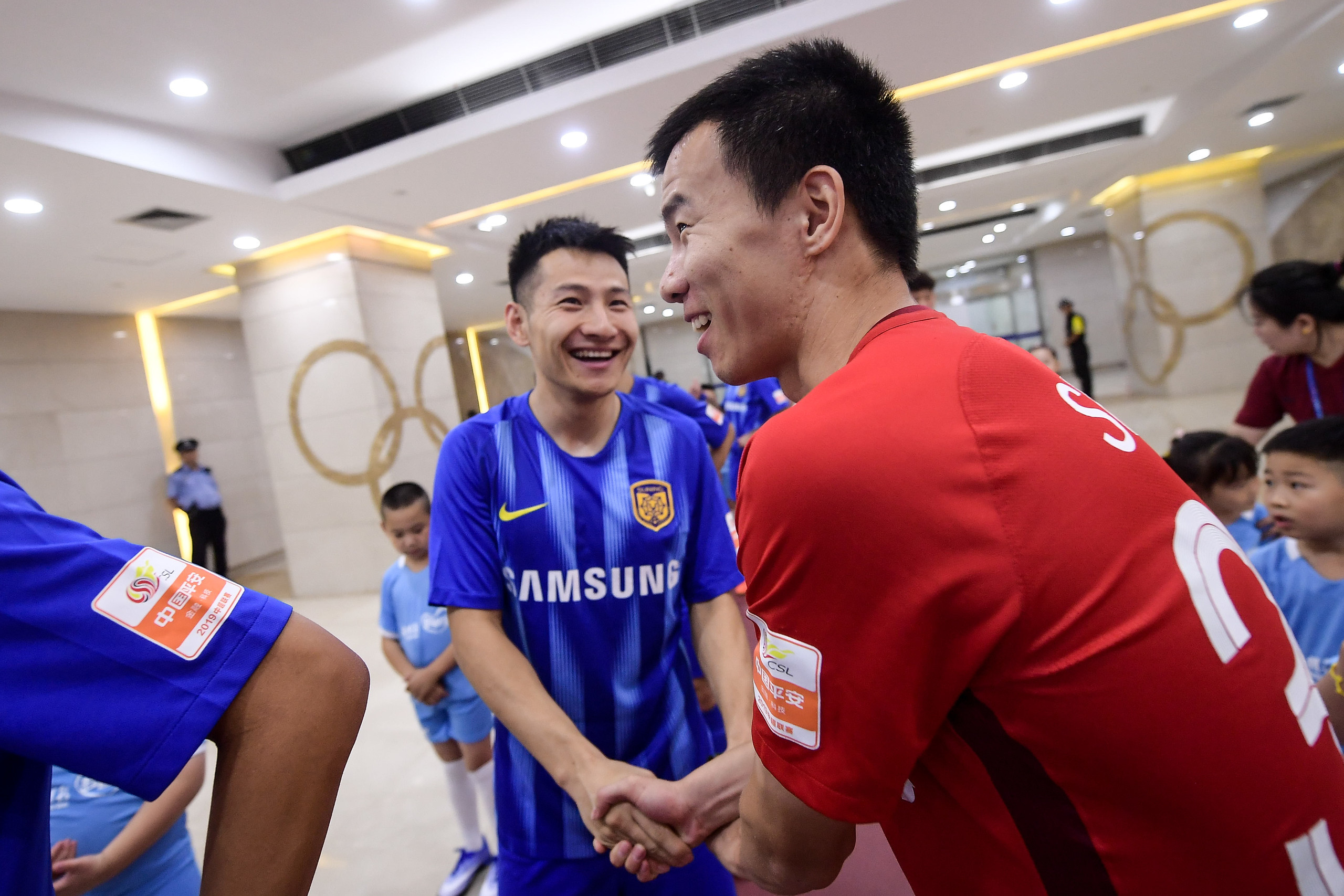 开云体育下载-包含苏宁连续击败对手，逼近前四的词条