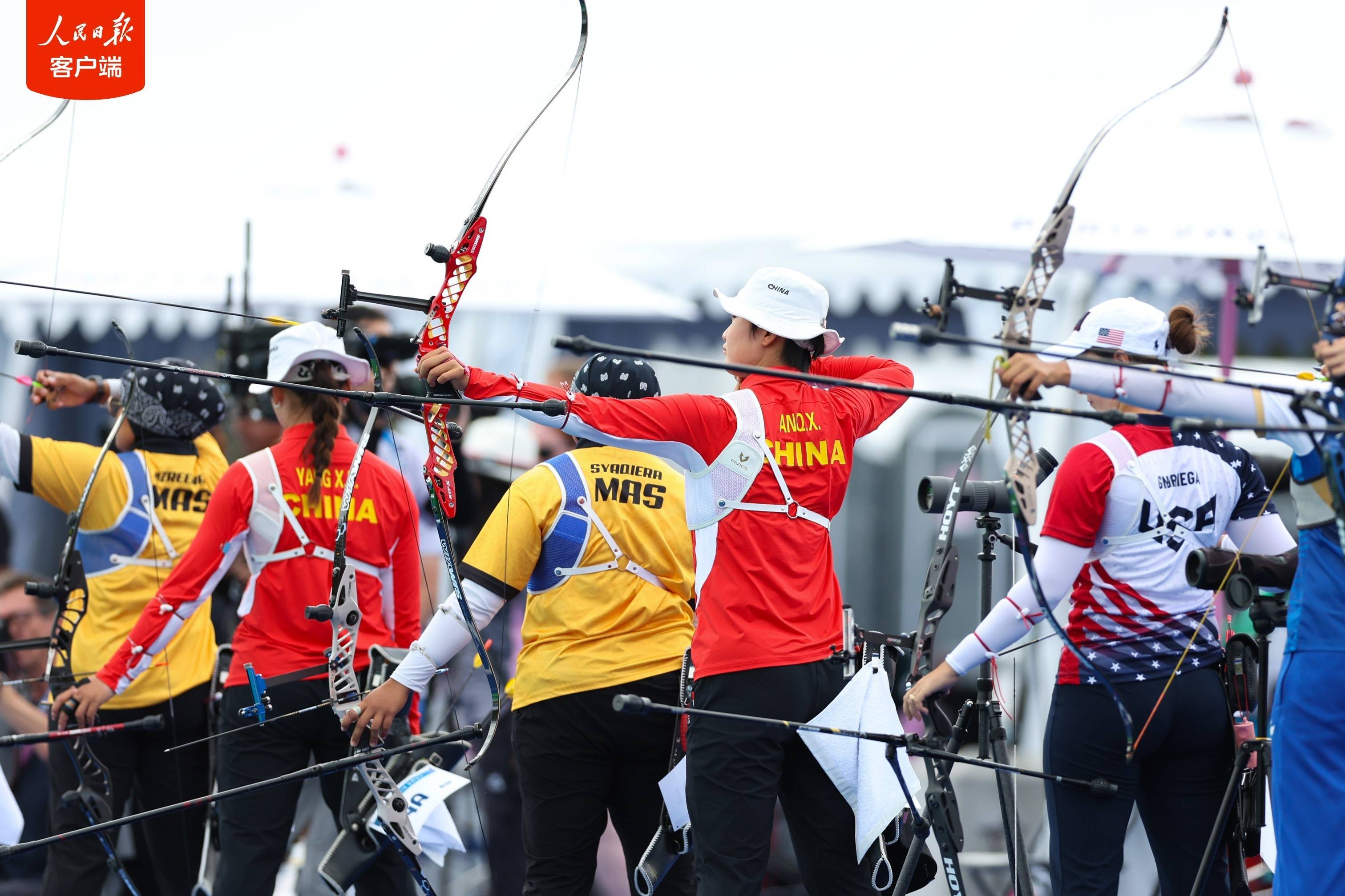 射箭比赛中意大利选手稳定发挥