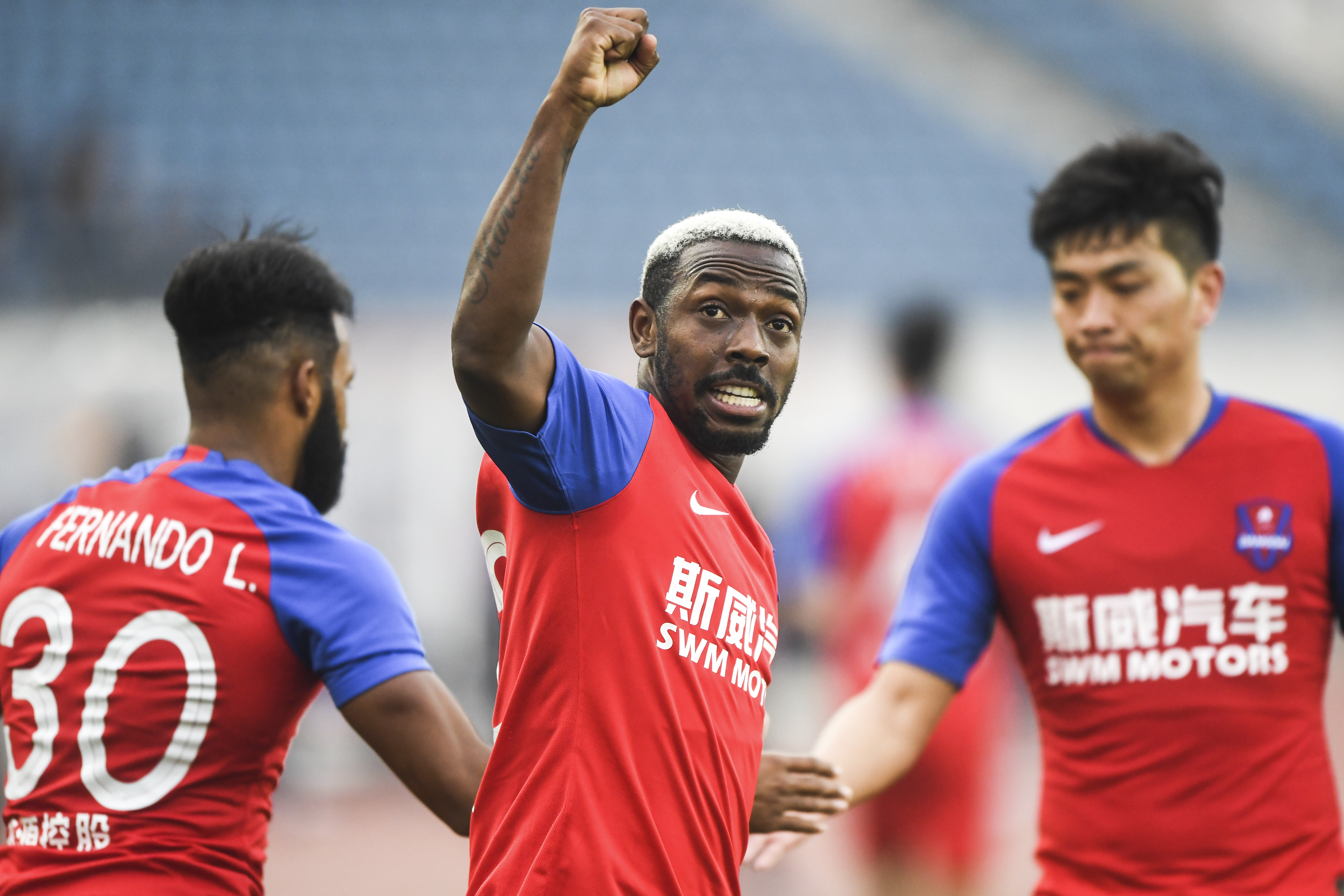 关于重庆斯威战胜海南电视武汉谢菲联,提升积分榜的信息 关于重庆斯威战胜海南电视武汉谢菲联,提升积分榜的信息