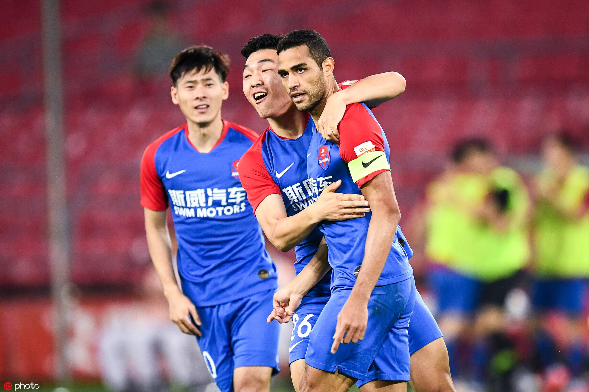 关于重庆斯威战胜海南电视武汉谢菲联,提升积分榜的信息 关于重庆斯威战胜海南电视武汉谢菲联,提升积分榜的信息