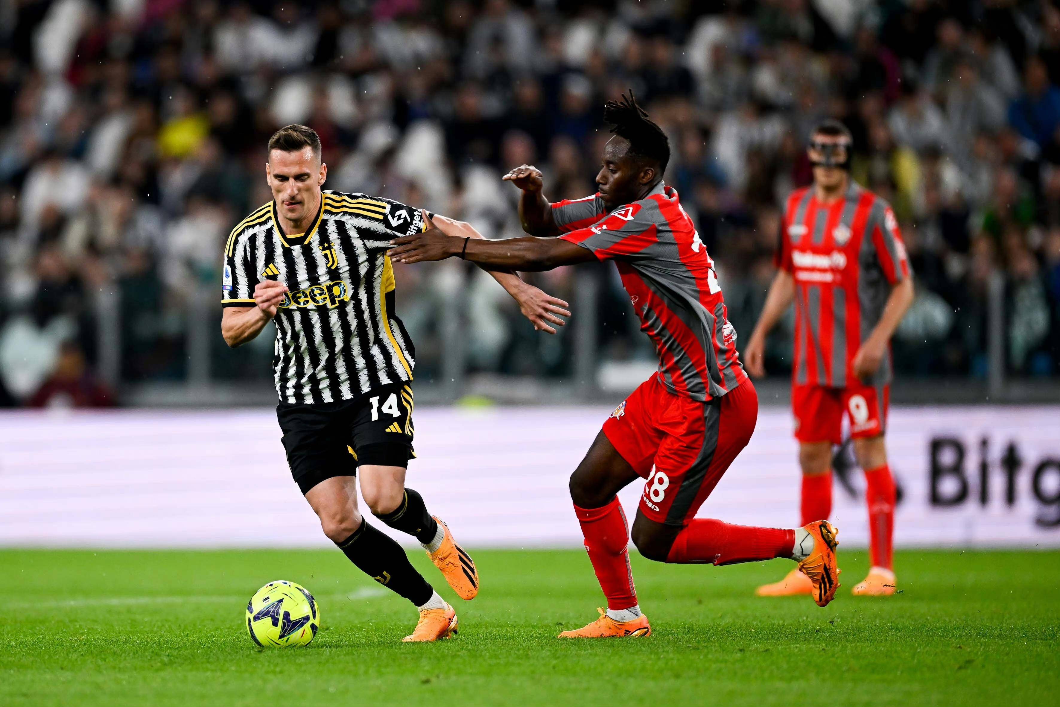 关于尤文图斯战胜那不勒斯,稳固联赛前列的信息 关于尤文图斯战胜那不勒斯,稳固联赛前列的信息