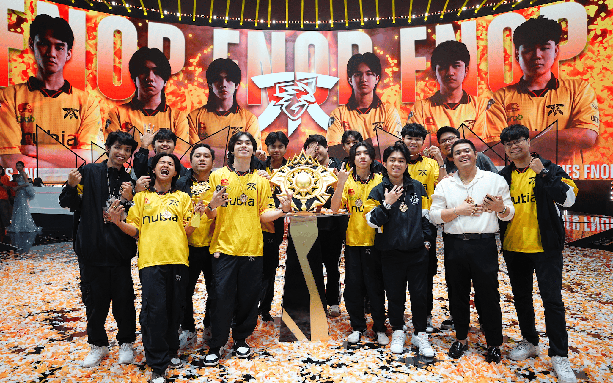 精彩对决即将揭幕，球队备战全力以赴