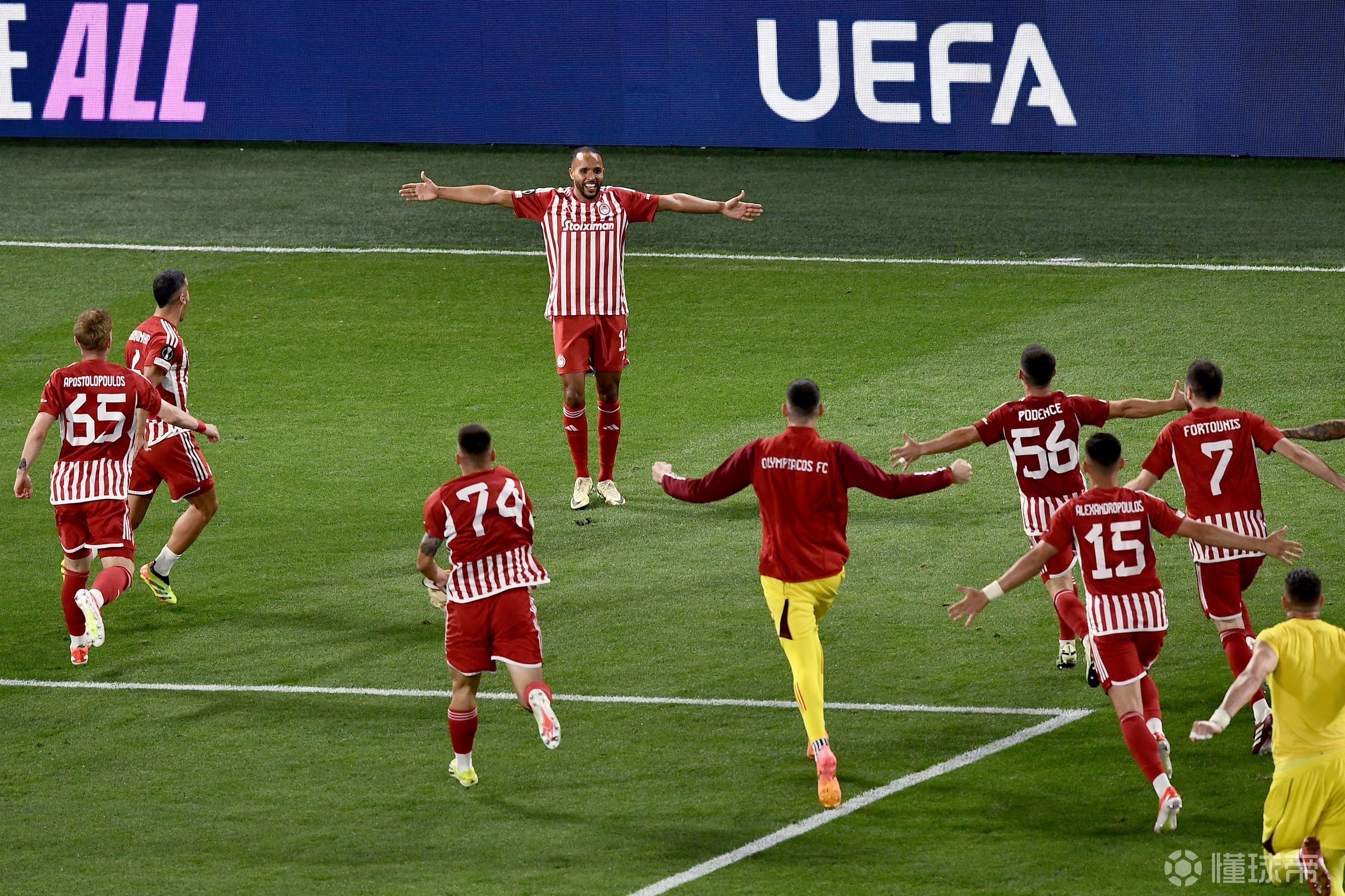 意大利战胜希腊,提前获得欧洲杯参赛名额 意大利战胜希腊,提前获得欧洲杯参赛名额