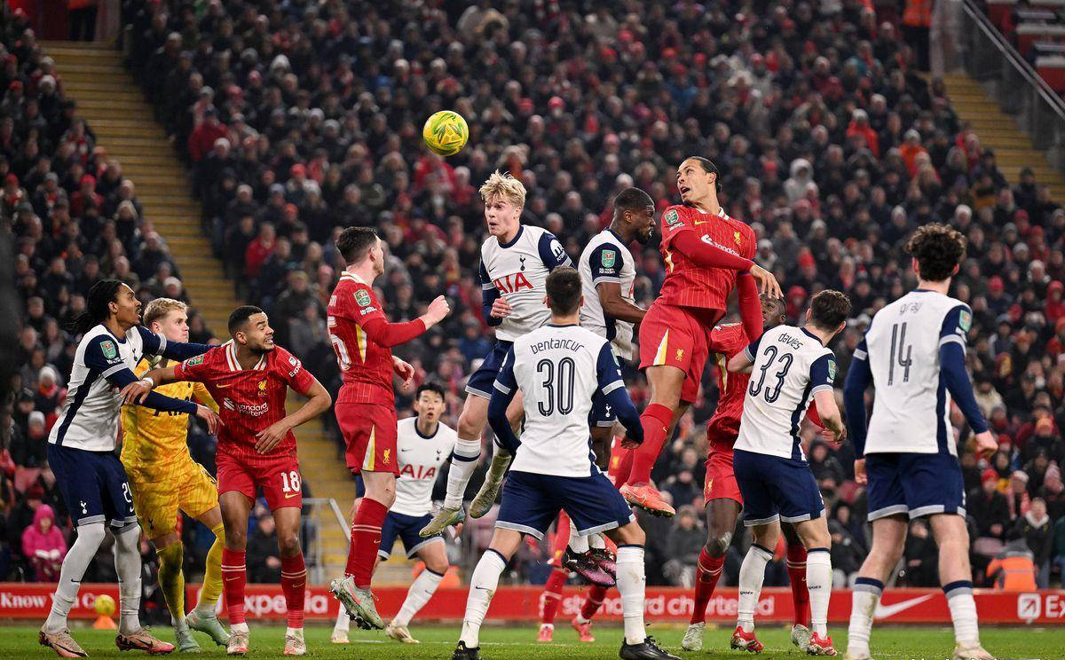 利物浦客场击败阿斯顿维拉,迎来胜利 利物浦客场击败阿斯顿维拉,迎来胜利