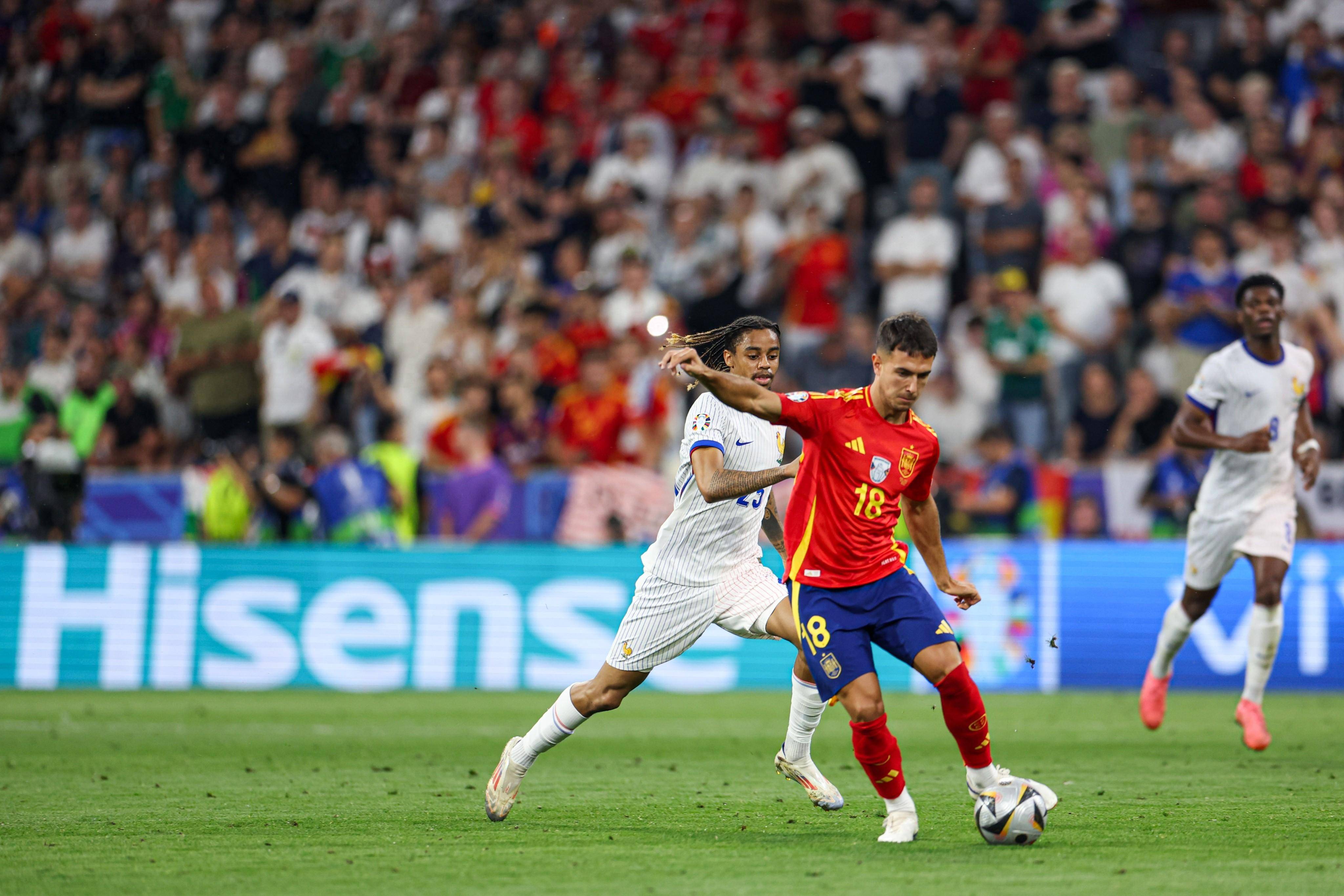 荷兰力克瑞典，成功晋级欧洲杯半决赛