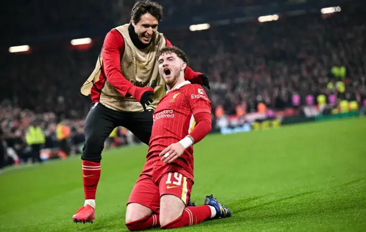 里尔卫冕冠军盼凯旋,豪华阵容冲击两连冠 里尔卫冕冠军盼凯旋,豪华阵容冲击两连冠