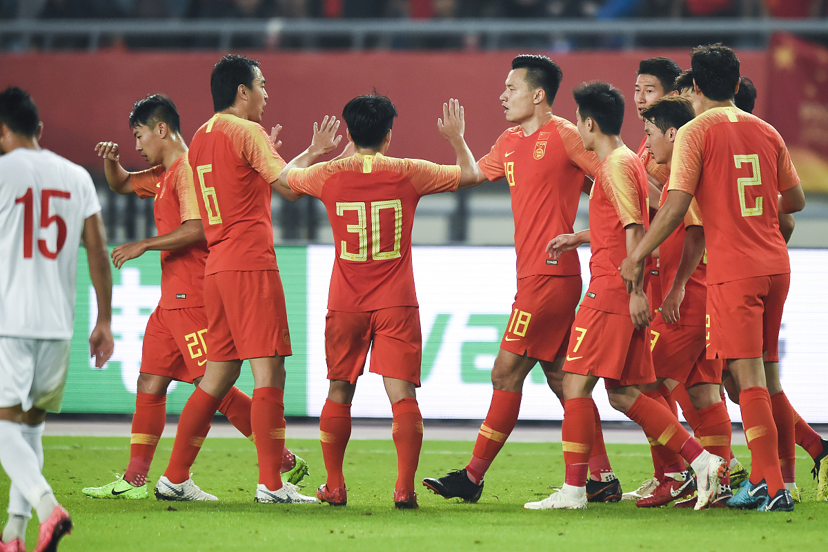 国家队间激烈交锋,场面热情高涨的简单介绍 国家队间激烈交锋,场面热情高涨的简单介绍