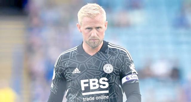 开云平台-尼斯足球俱乐部新主帅上任引发球迷讨论