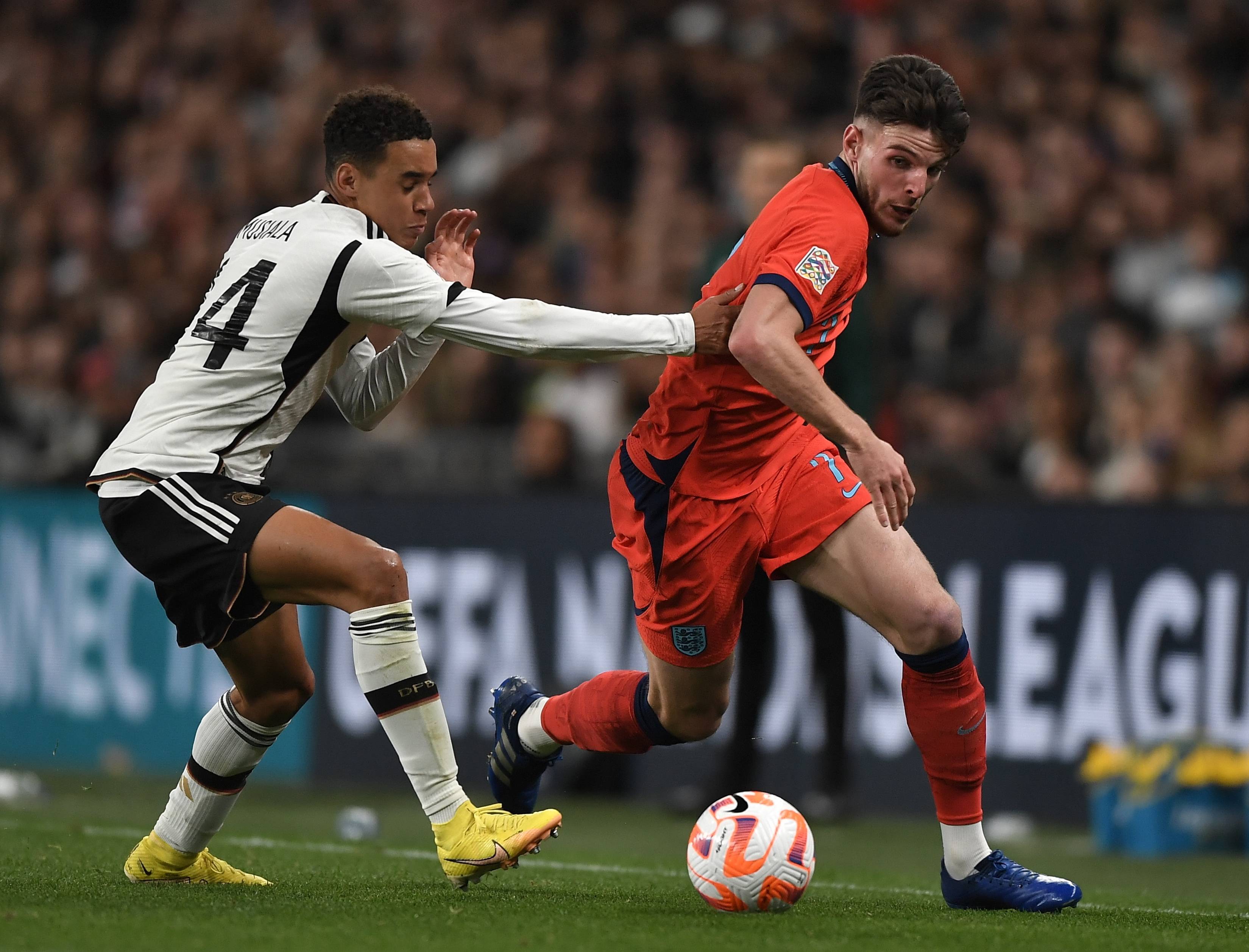 战平落幕，英格兰克里斯蒂亚诺领袖力备受质疑