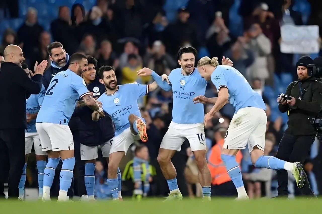 尤文图斯主场大胜，发挥出色锁定小组头名