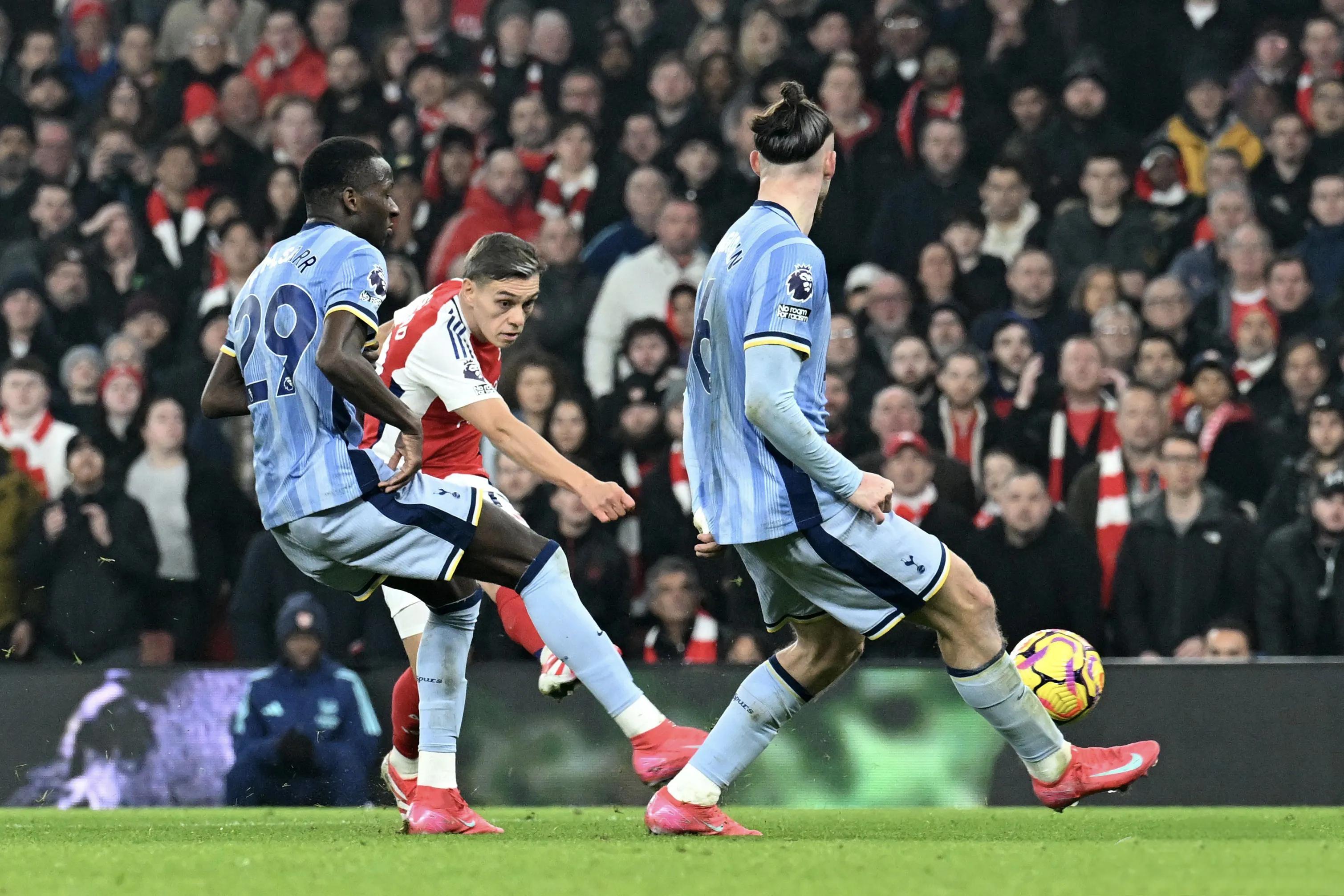 阿森纳主场击败热刺,稳固前四位置的简单介绍 阿森纳主场击败热刺,稳固前四位置的简单介绍