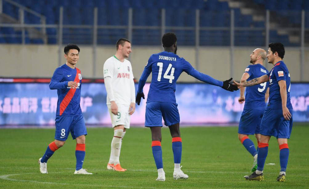 上海紫绿申花主场战平济南合作,进攻不占上风 上海紫绿申花主场战平济南合作,进攻不占上风