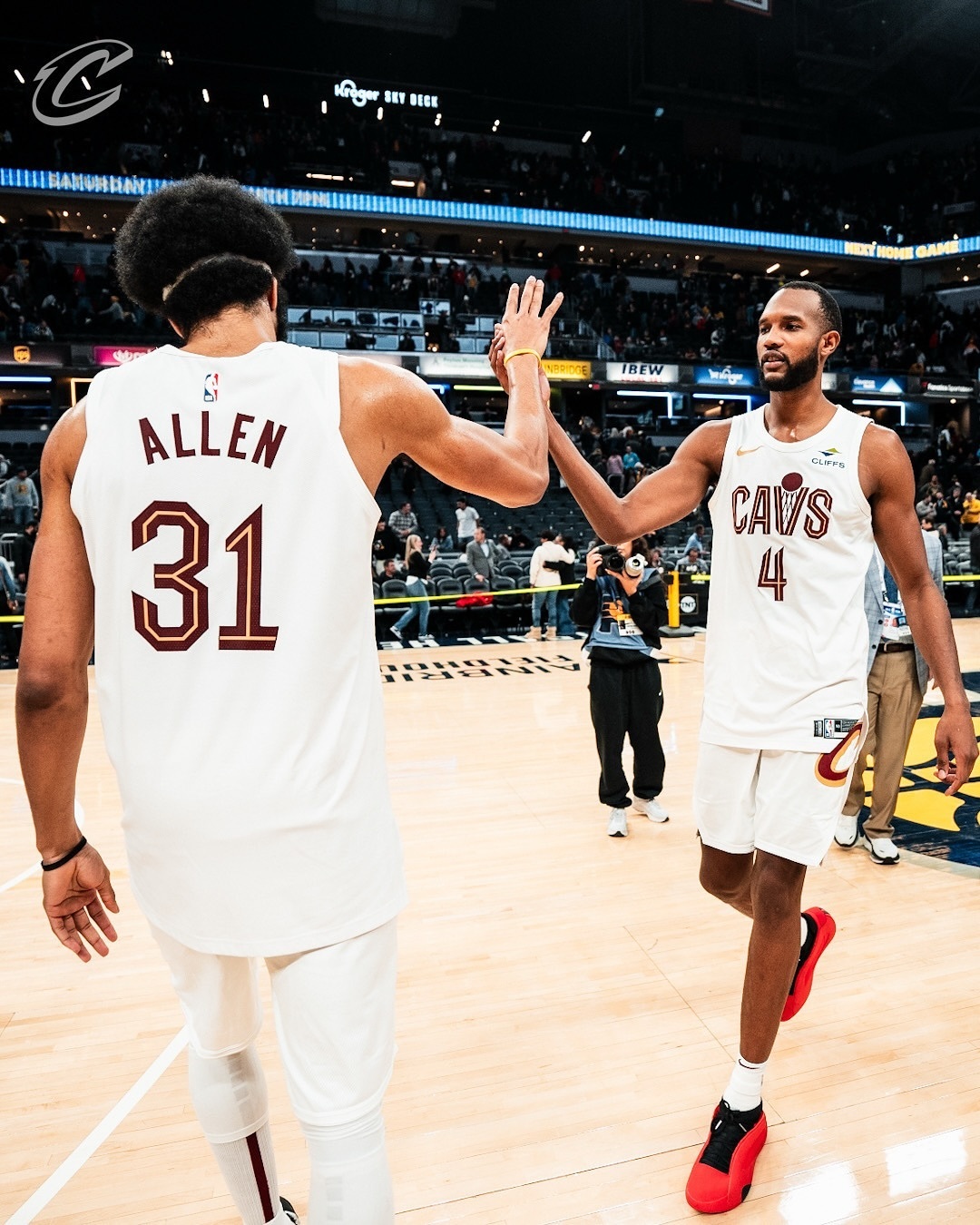 步行者战胜骑士，战绩走向稳定态势的简单介绍