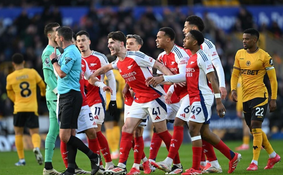 关于阿森纳遭遇连败，保级压力增大！的信息