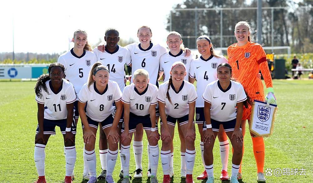 女足比赛球队举行季前赛,备战新赛季 女足比赛球队举行季前赛,备战新赛季