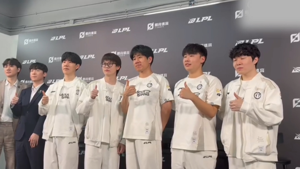 EG横扫TES,Meiko关键团战开团秒人峡谷大战八强赛,留下经典瞬间 EG横扫TES,Meiko关键团战开团秒人峡谷大战八强赛,留下经典瞬间