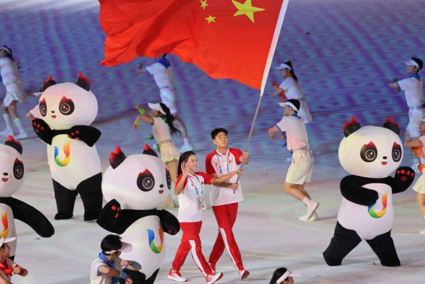 NS力克100T，CoreJJ开启传奇时刻激烈交锋成都决赛之夜，让粉丝疯狂欢呼