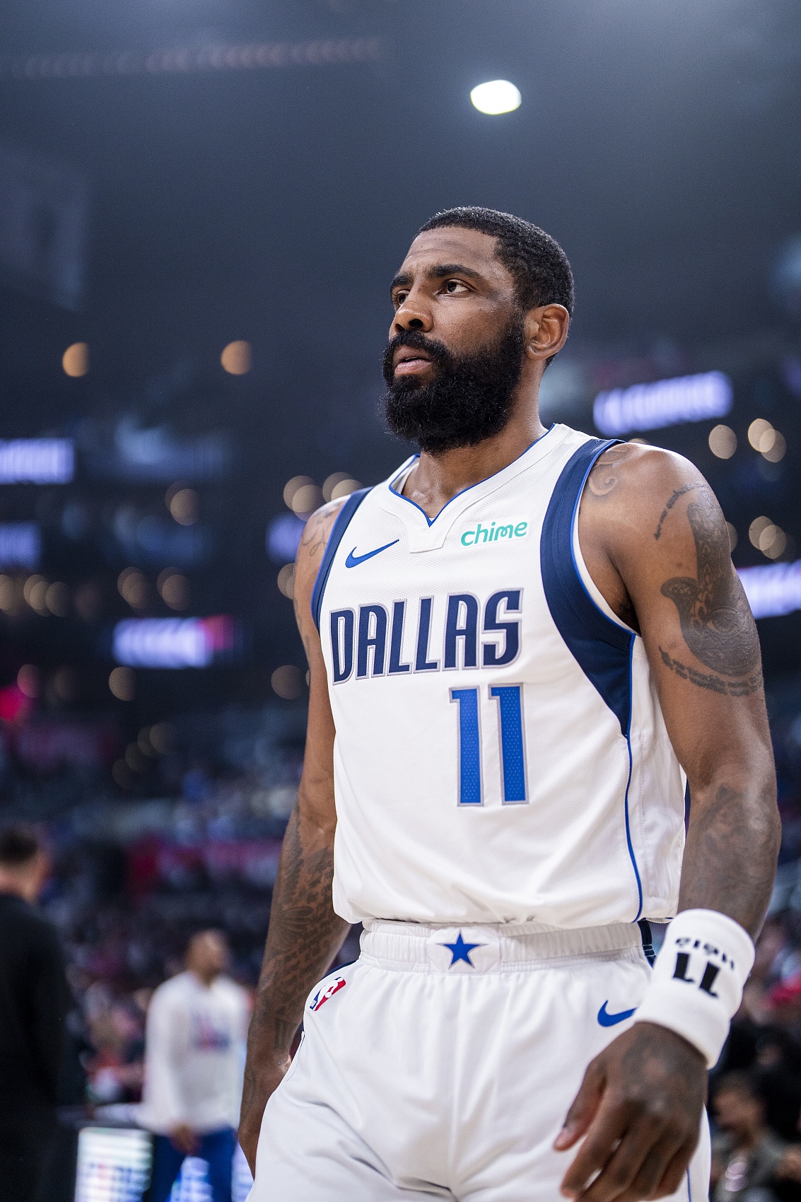 勇士主场胜狼王欧文表现出色 勇士主场胜狼王欧文表现出色