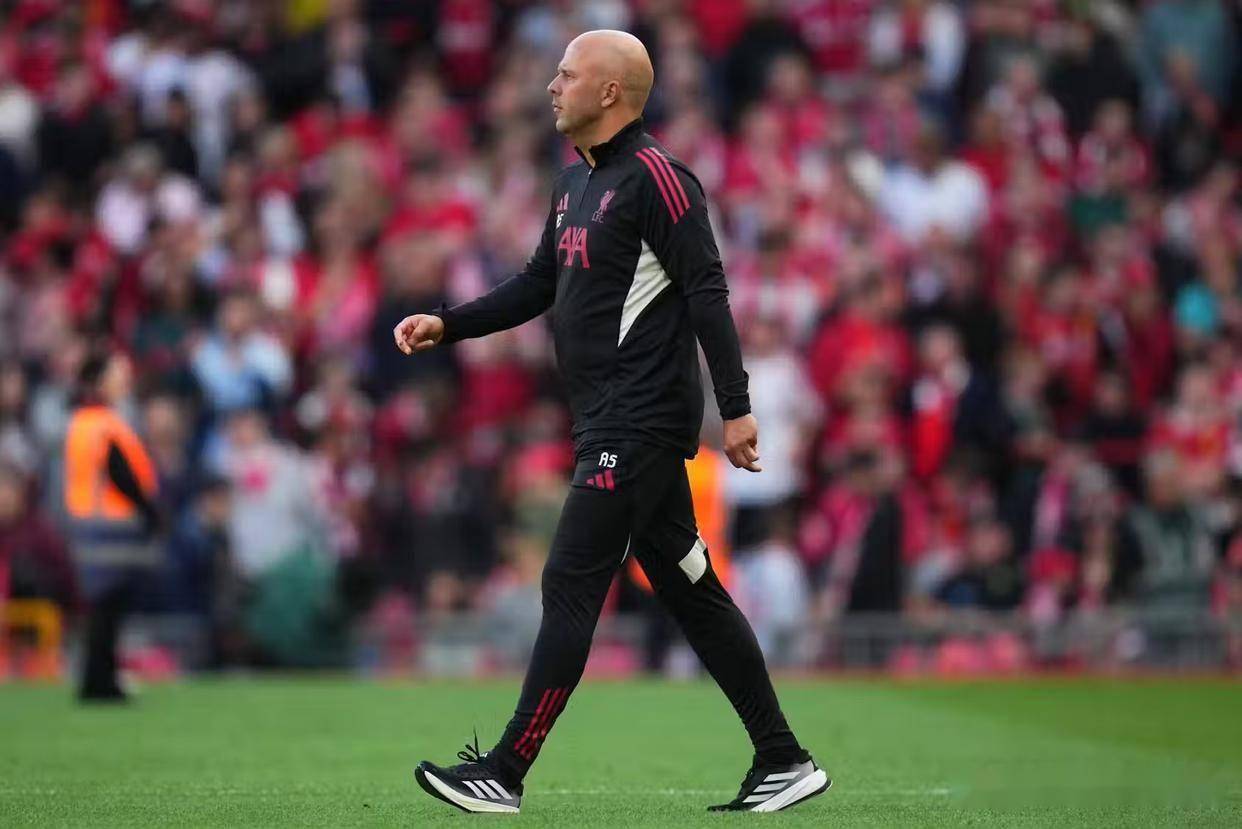 利物浦备战决赛,教练组全力调整战术备战 利物浦备战决赛,教练组全力调整战术备战