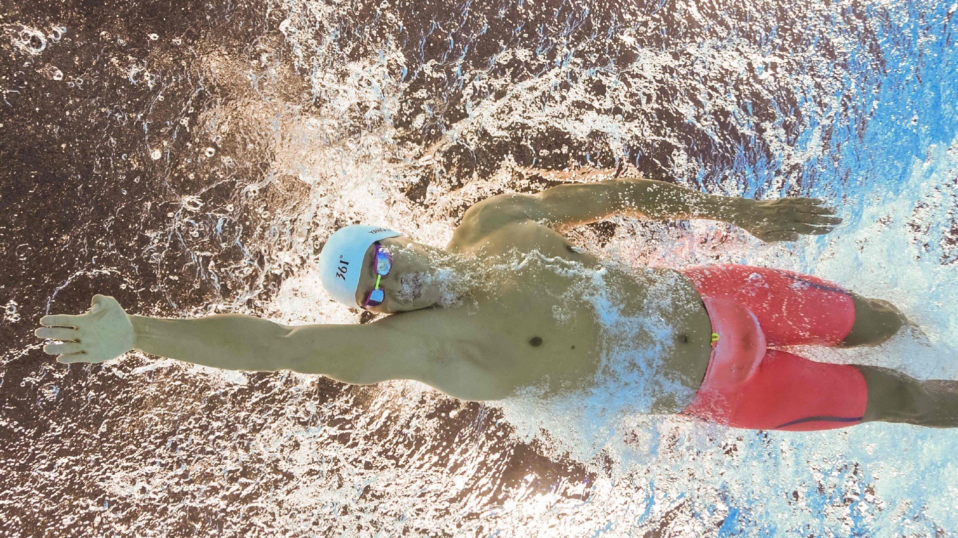 开云体育官方网站-光束刺穿维京铁幕，努涅斯单骑救主，波斯铁骑逆转北欧巨人